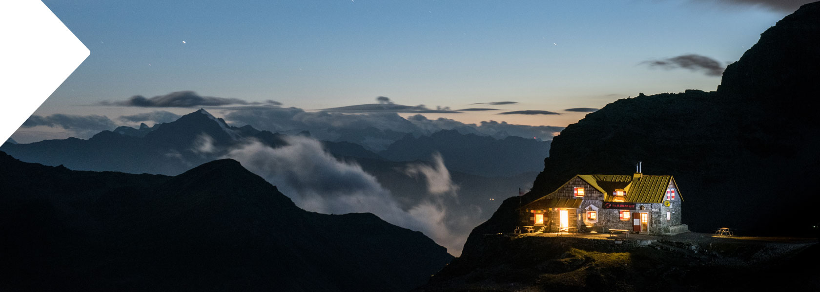 notte-stellata-montagna-lombardia-rifugio